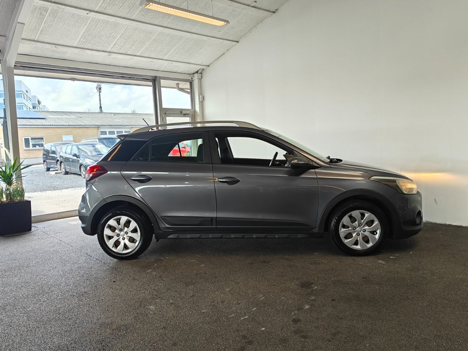 Grå Hyundai i20 Active Cross fra 2018