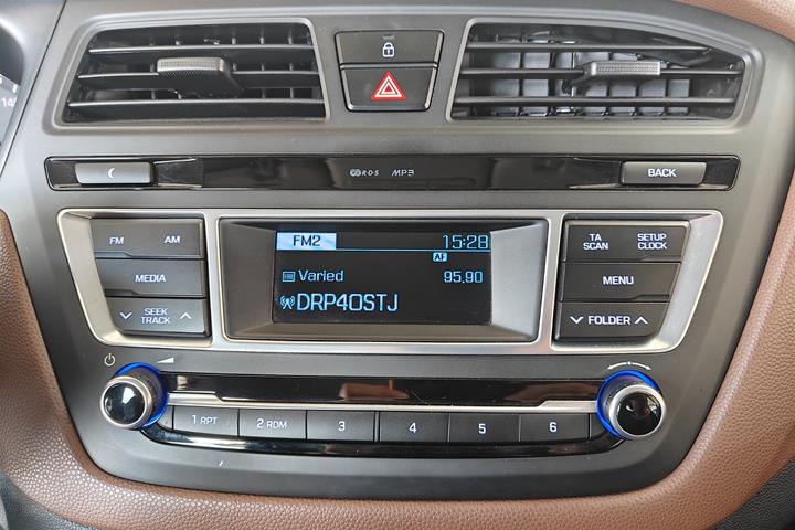 Grå Hyundai i20 Active Cross fra 2018