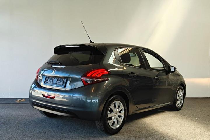 undefined Peugeot 208 fra 2017