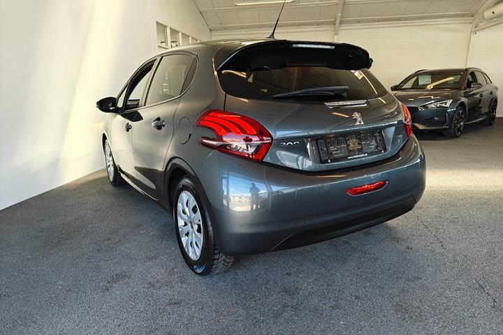 undefined Peugeot 208 fra 2017