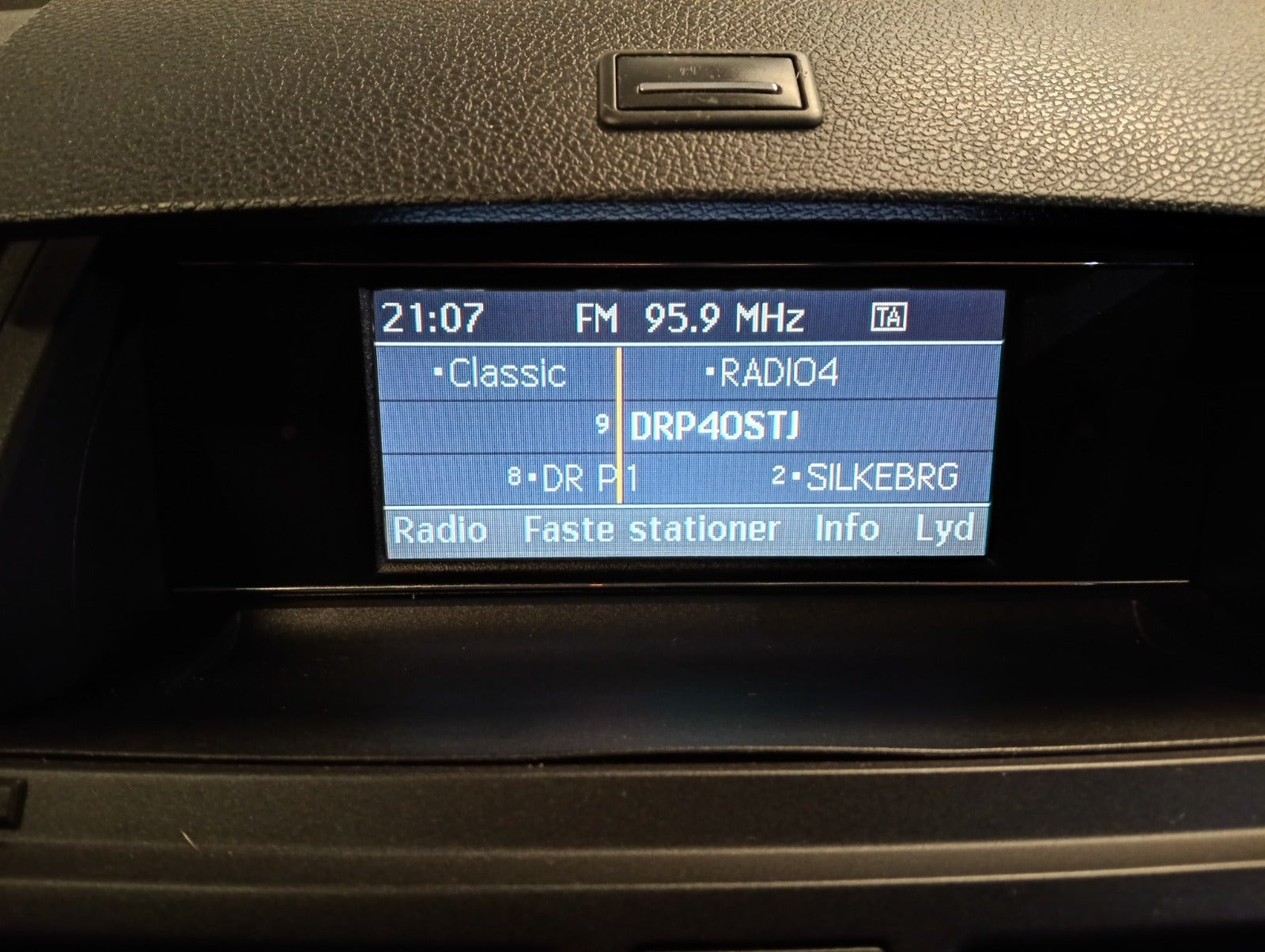 undefined Mercedes C200 fra 2010