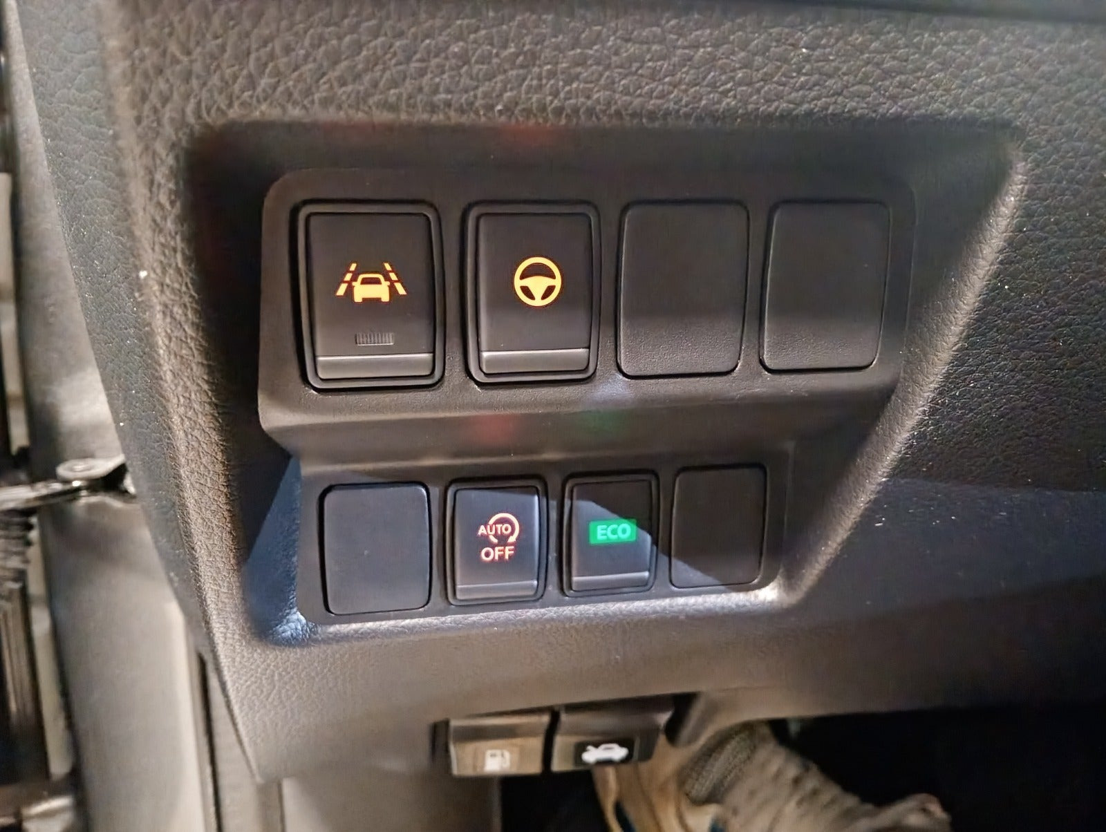 Grå Nissan Qashqai fra 2020