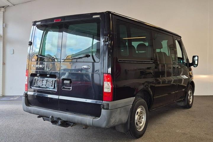 Sort Ford Transit Tourneo fra 2008