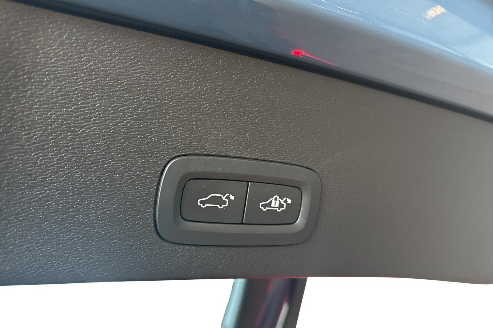 Blå Volvo C40 fra 2023