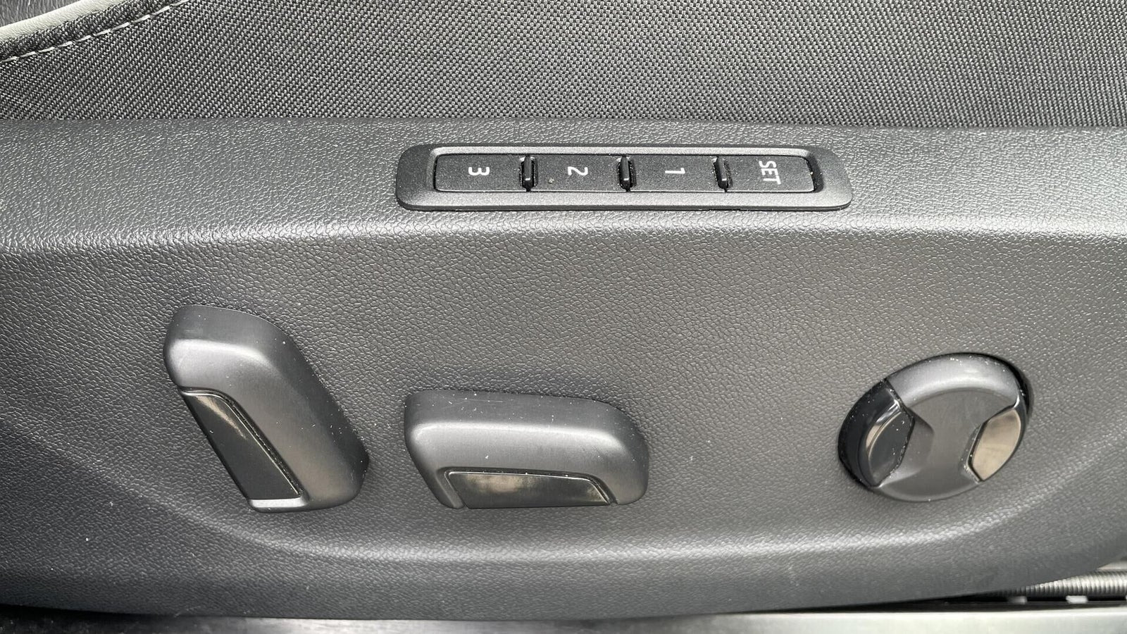 Sort Skoda Enyaq fra 2022
