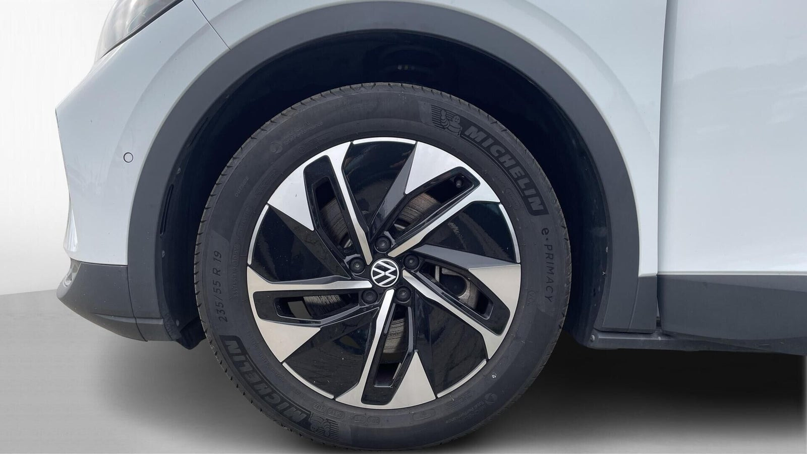 Hvid VW ID.4 fra 2023