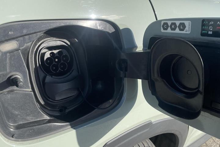 Grøn Skoda Elroq fra 2025
