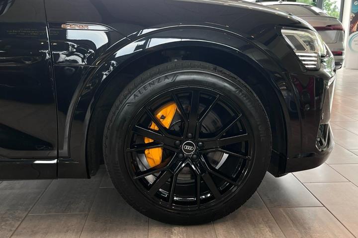Sort Audi e-tron fra 2023