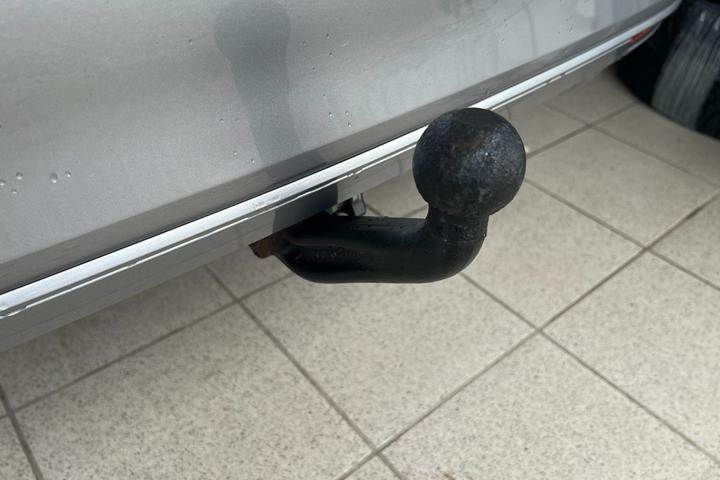 Sølv VW Passat fra 2019