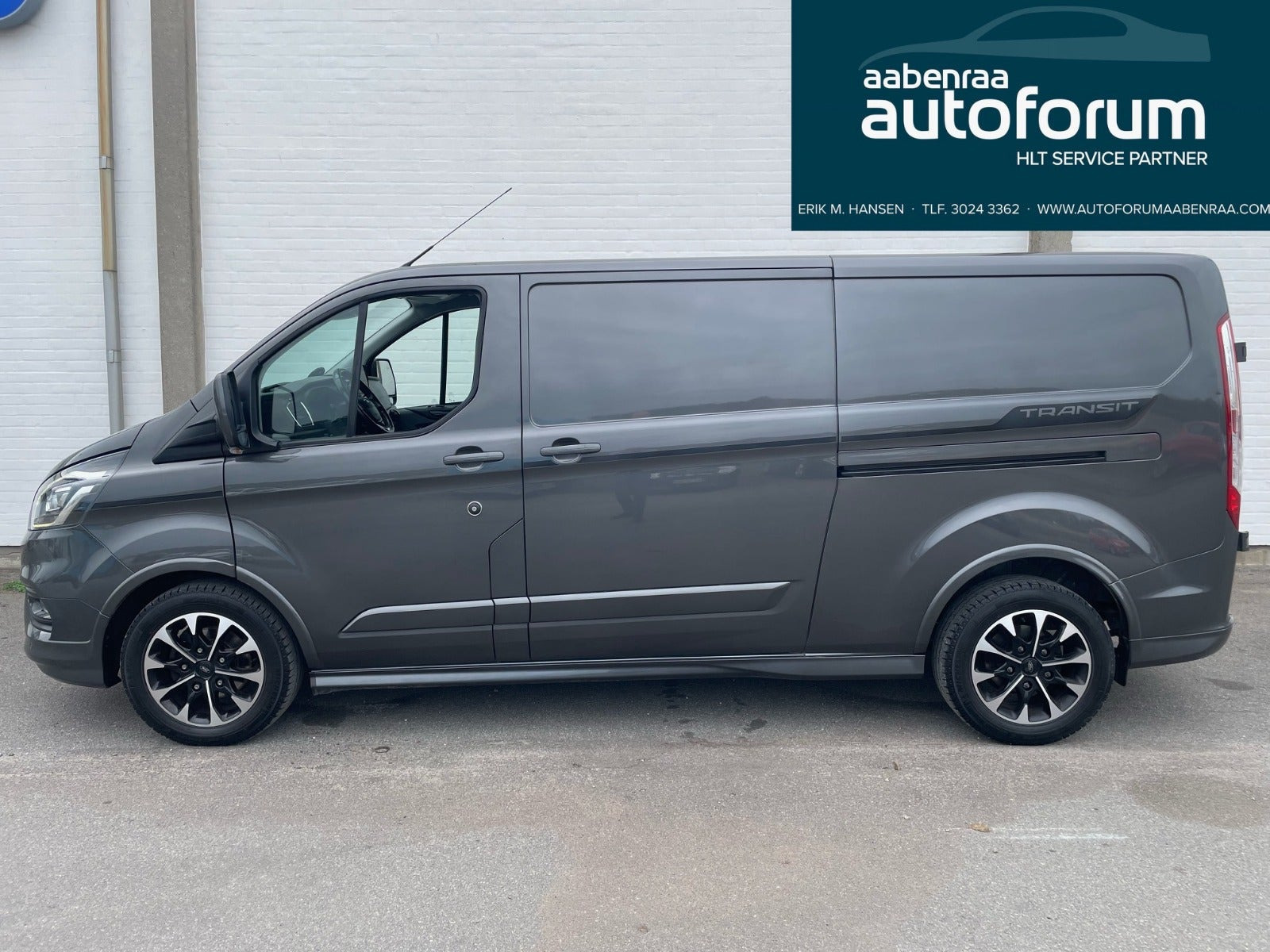 Grå Ford Transit Custom 320 L2 fra 2022