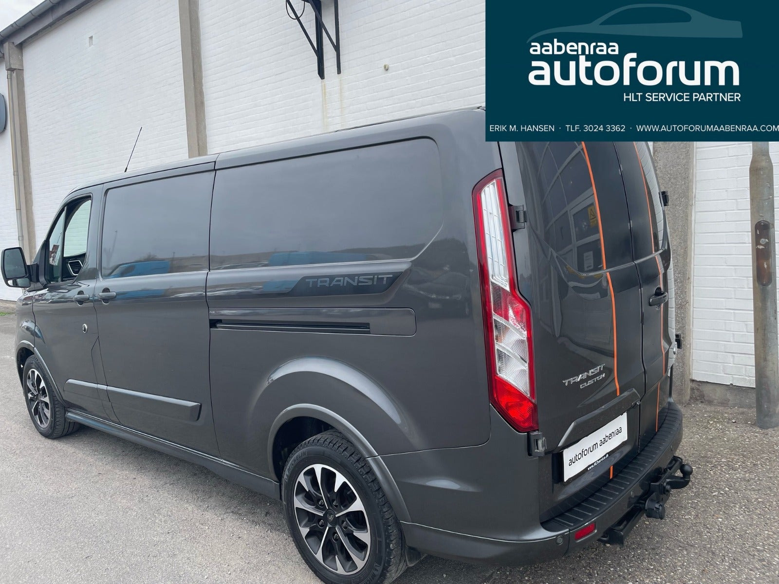 Grå Ford Transit Custom 320 L2 fra 2022