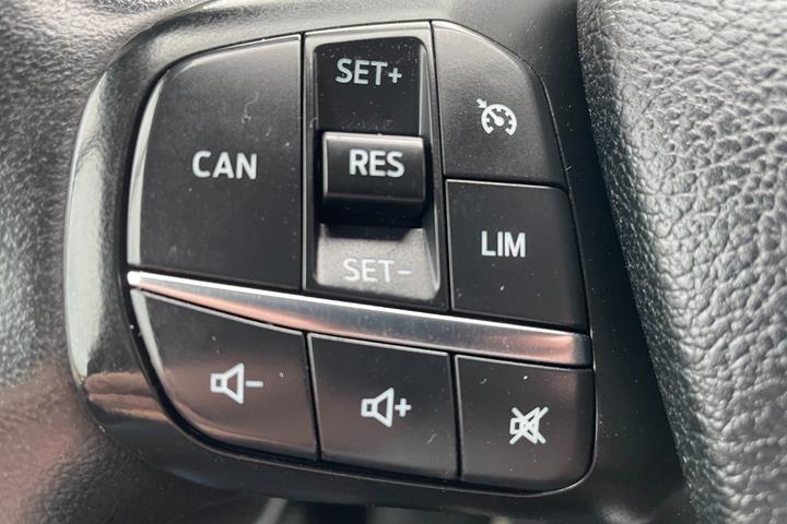 Grå Ford Transit Custom 320 L2 fra 2022
