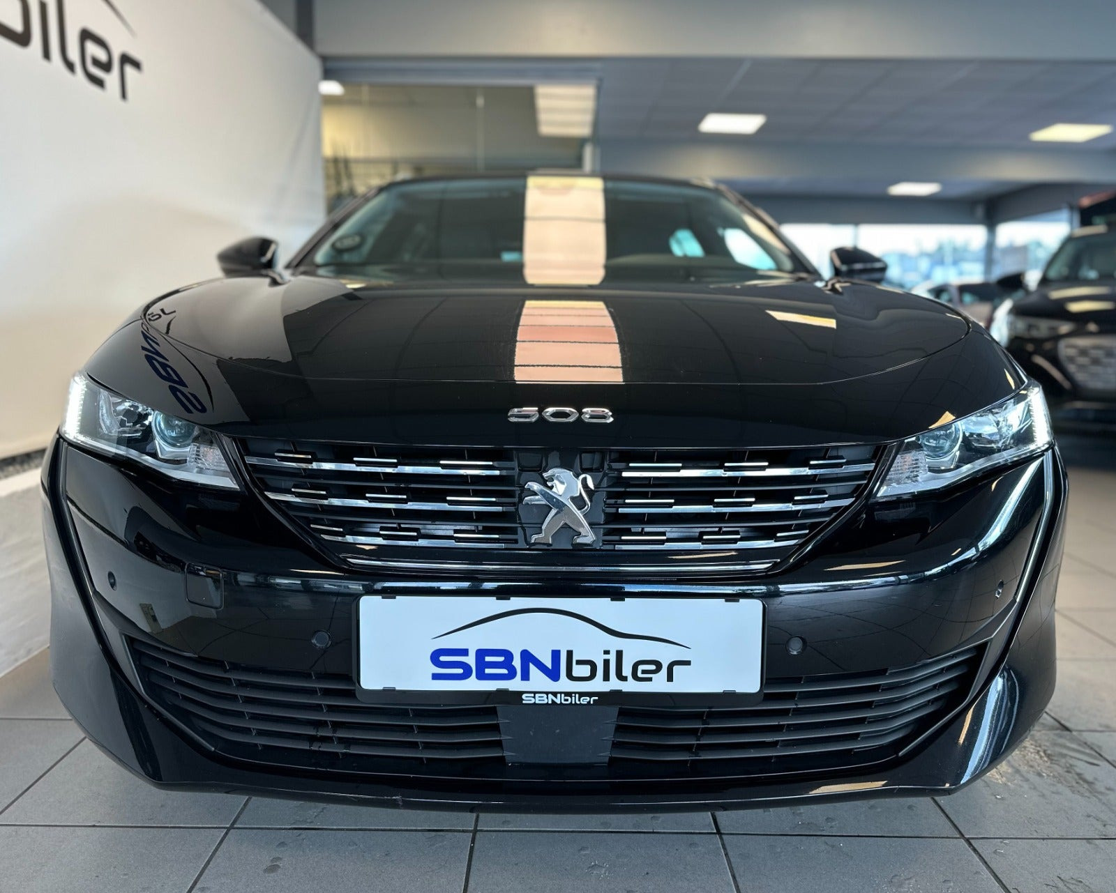 Sort Peugeot 508 fra 2020