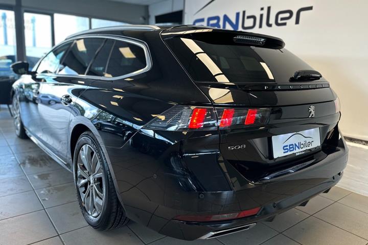 Sort Peugeot 508 fra 2020