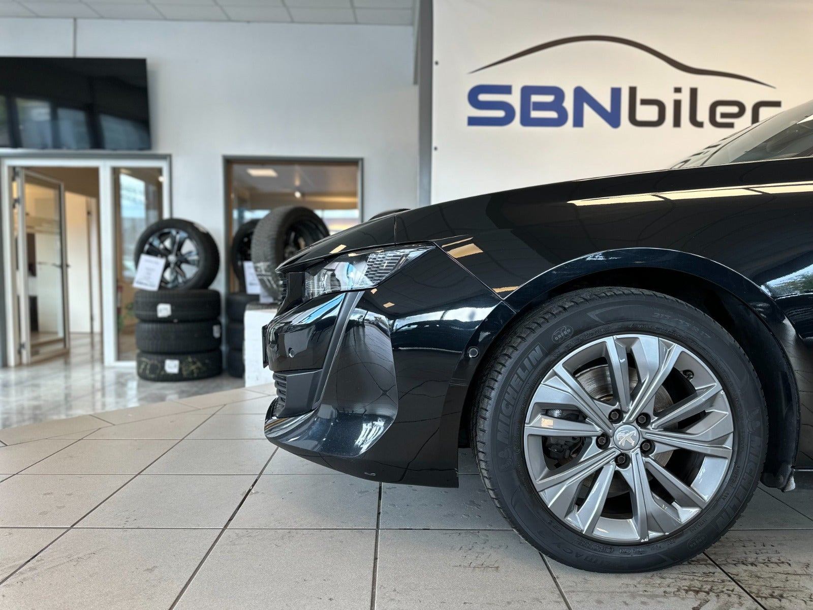 Sort Peugeot 508 fra 2020