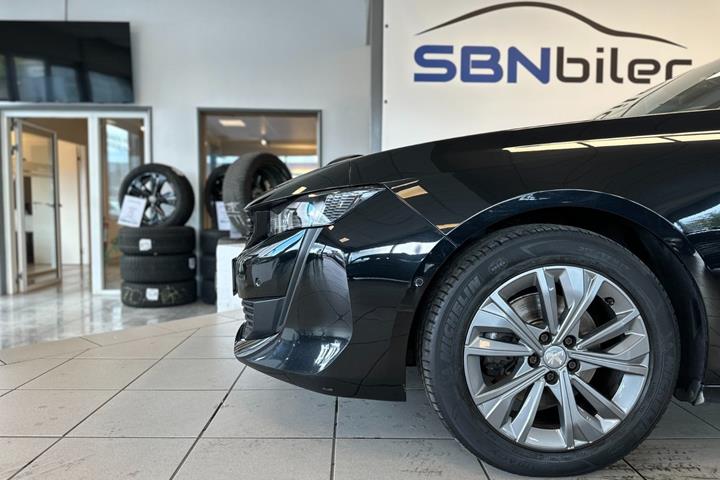 Sort Peugeot 508 fra 2020