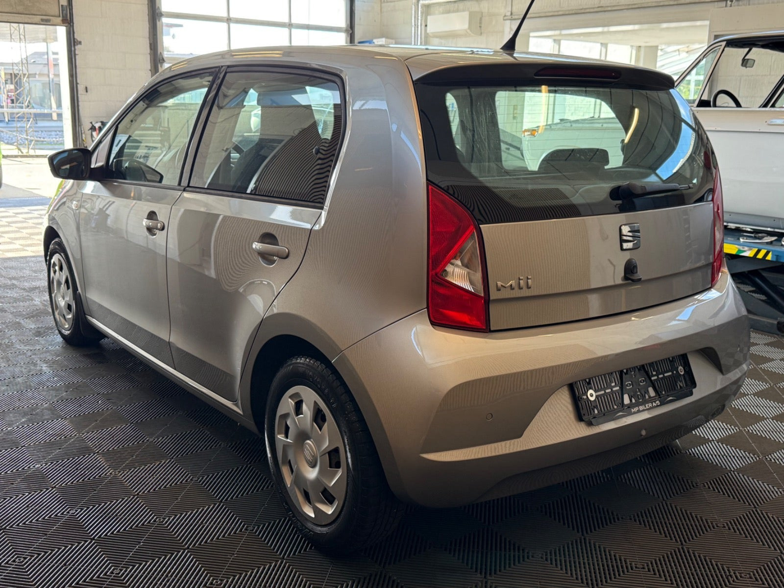 Grå Seat Mii fra 2019