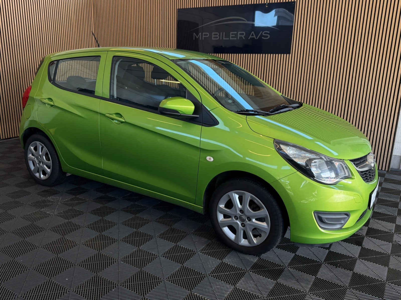 Grøn Opel Karl fra 2016