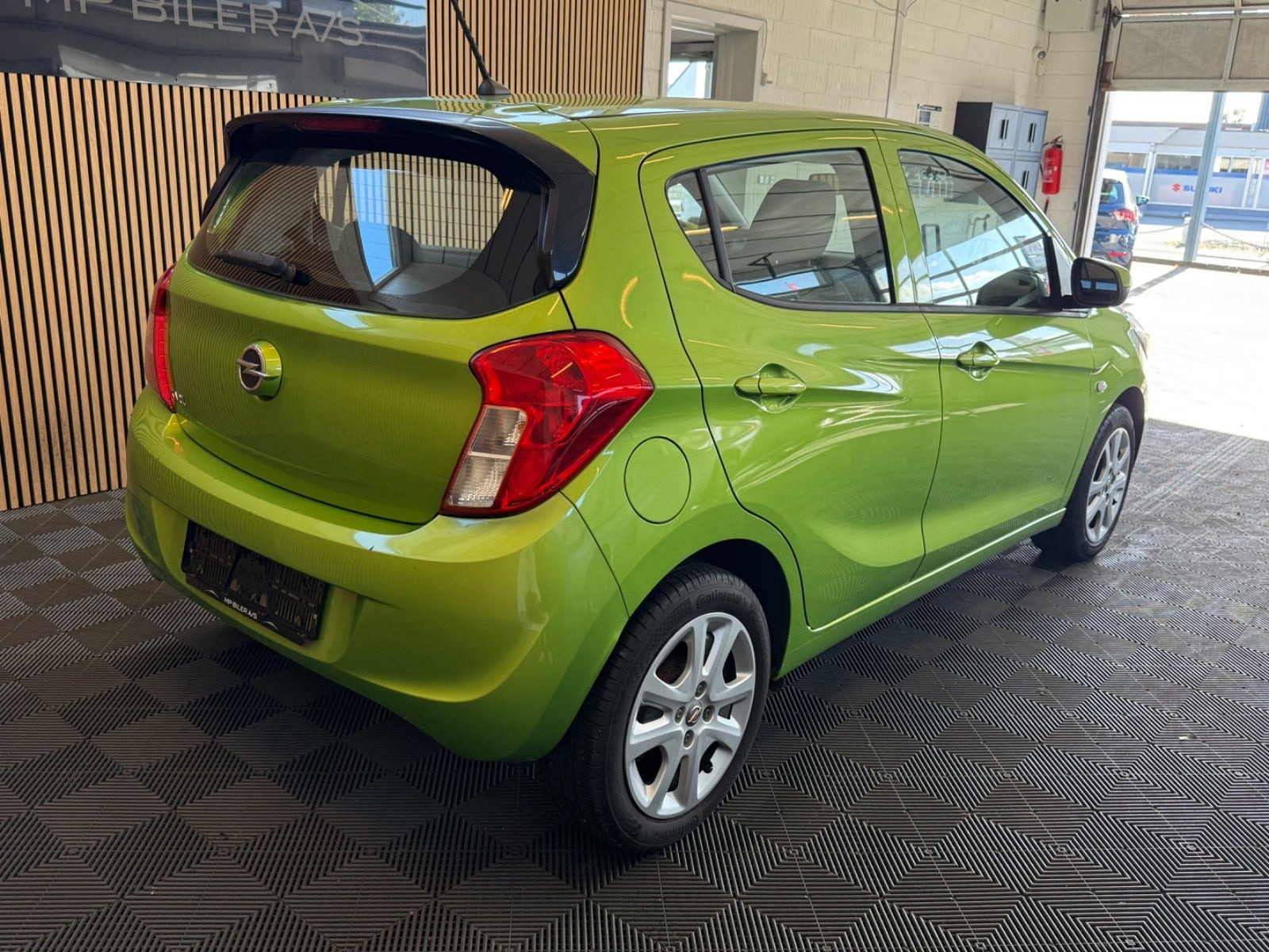 Grøn Opel Karl fra 2016
