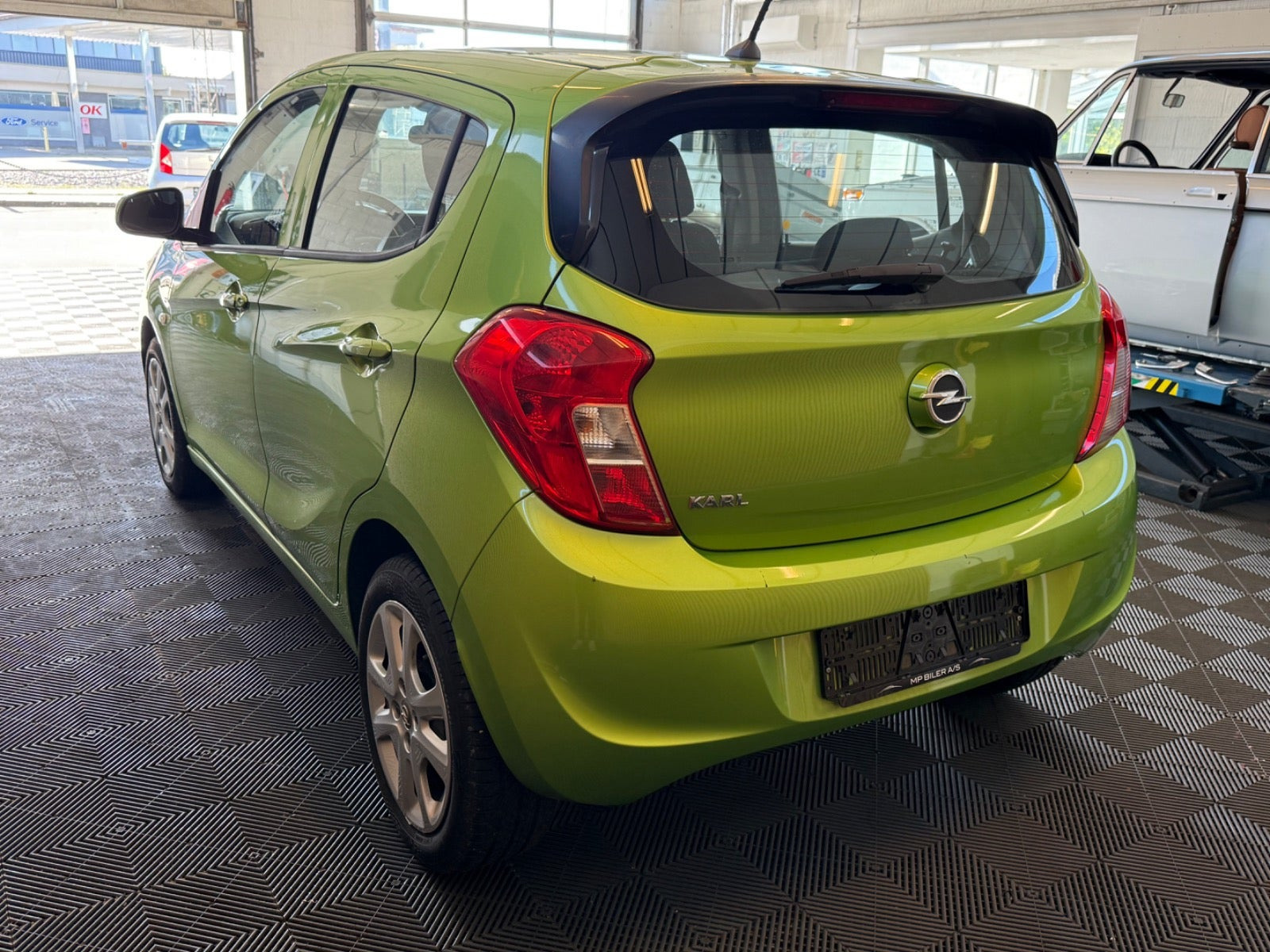 Grøn Opel Karl fra 2016