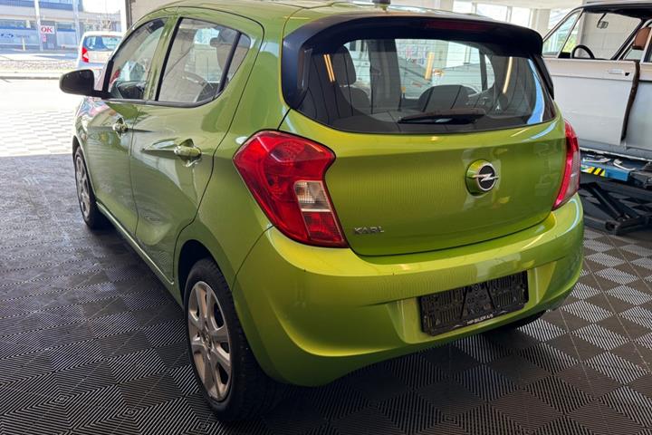 Grøn Opel Karl fra 2016