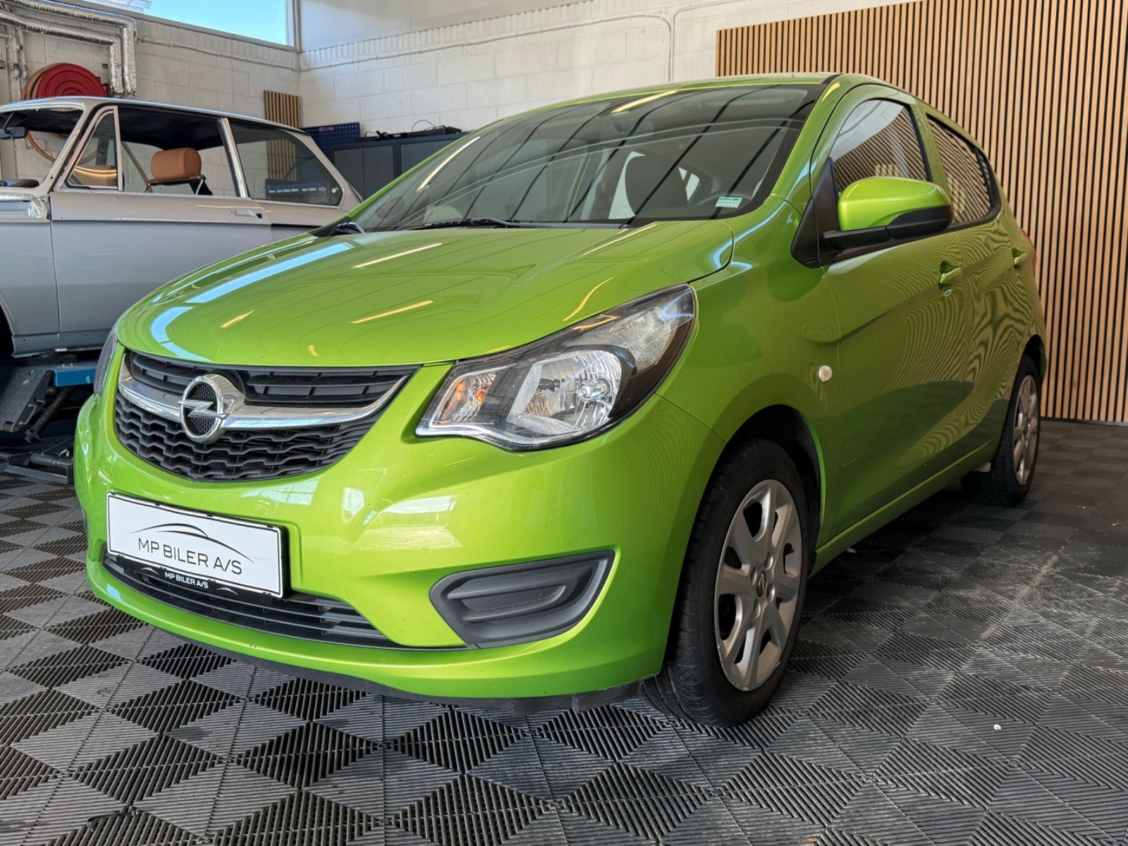 Grøn Opel Karl fra 2016