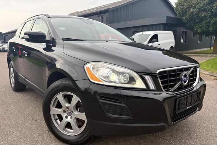 Sort Volvo XC60 fra 2014 set udefra
