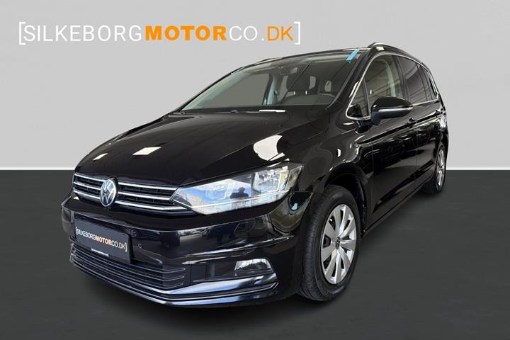Sort VW Touran fra 2021