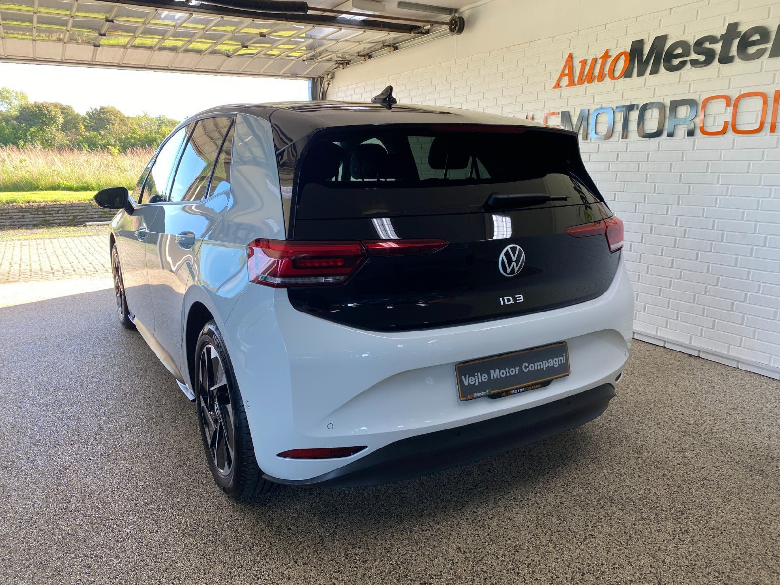 Hvid VW ID.3 fra 2023