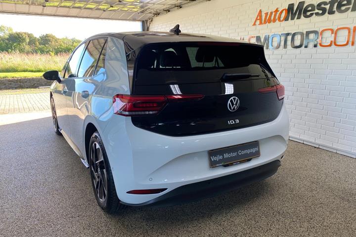 Hvid VW ID.3 fra 2023