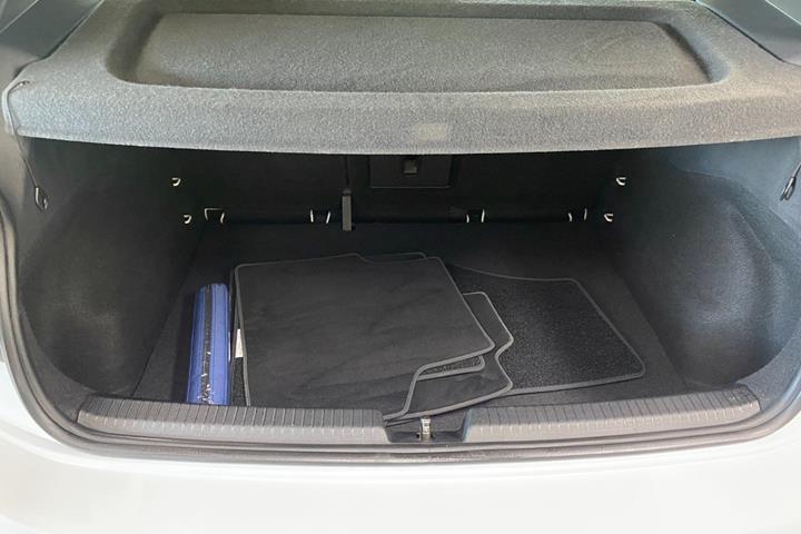 Hvid VW ID.3 fra 2023
