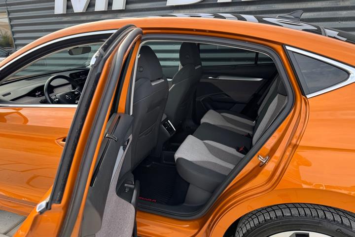 Bronze Skoda Enyaq fra 2023