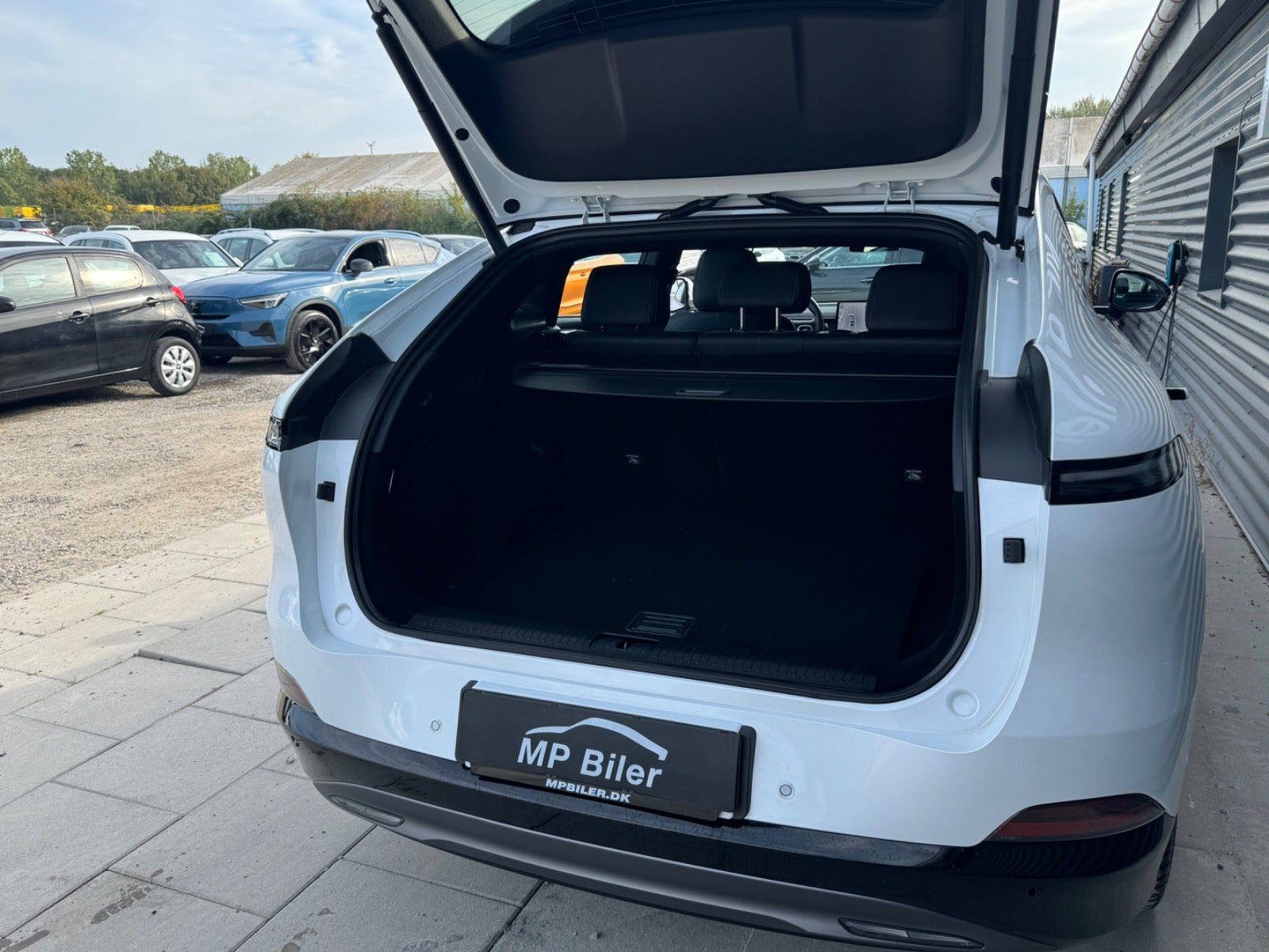 Hvid Xpeng G6 fra 2024