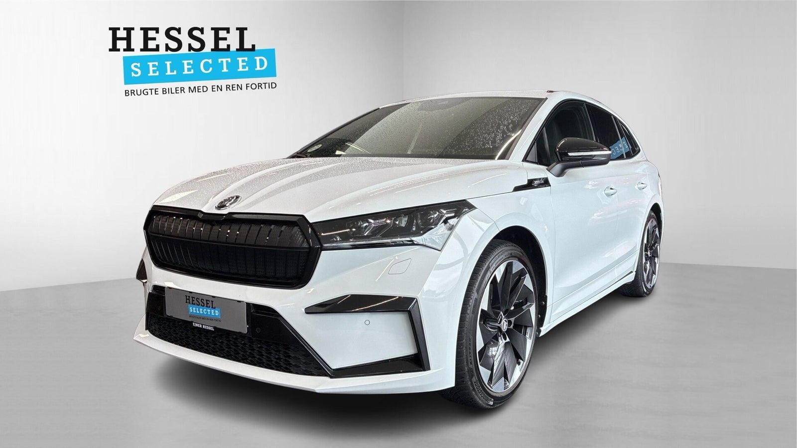 Hvid Skoda Enyaq fra 2023