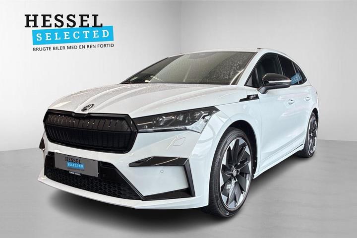 Hvid Skoda Enyaq fra 2023