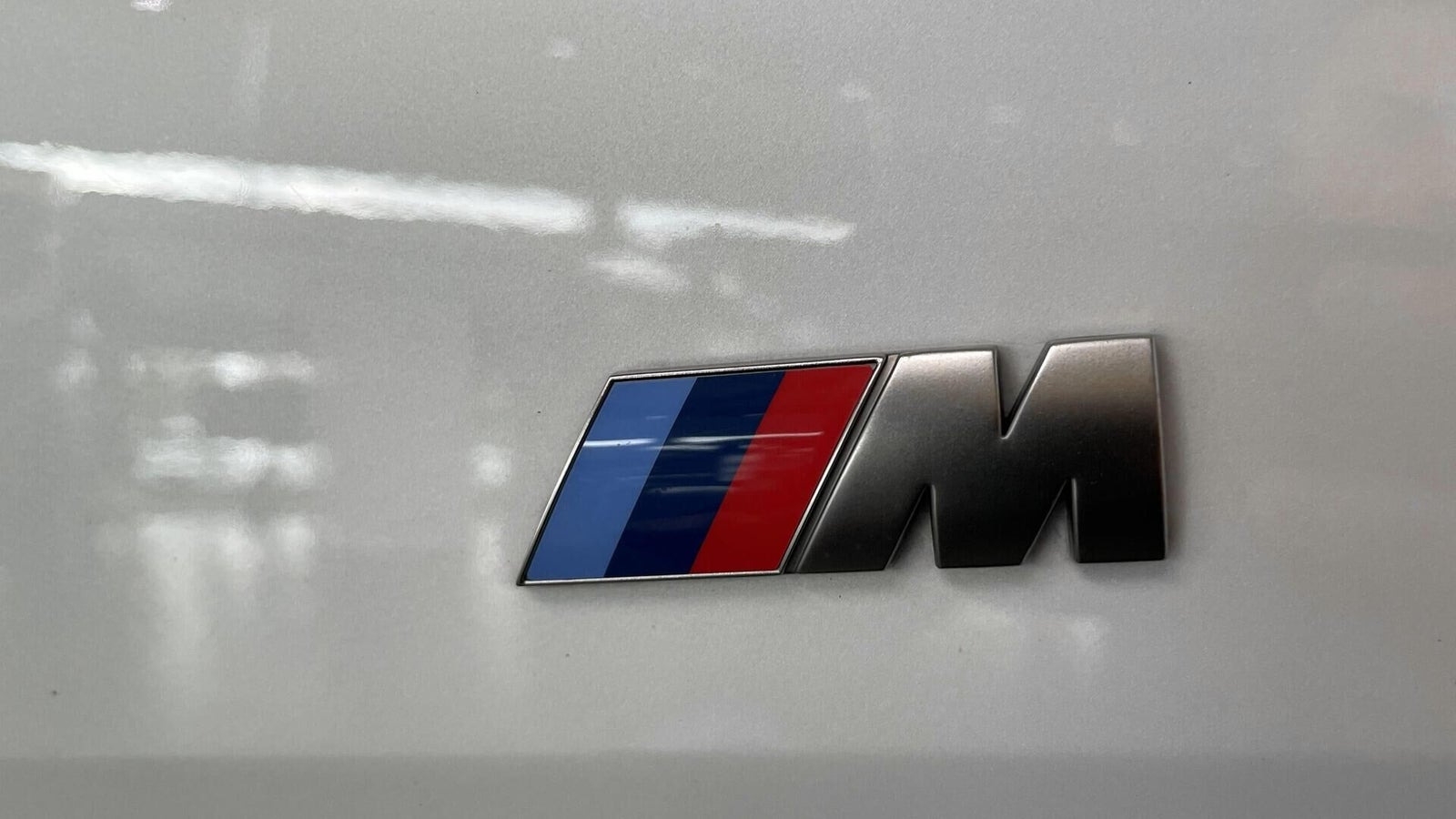 Hvid BMW i4 fra 2024