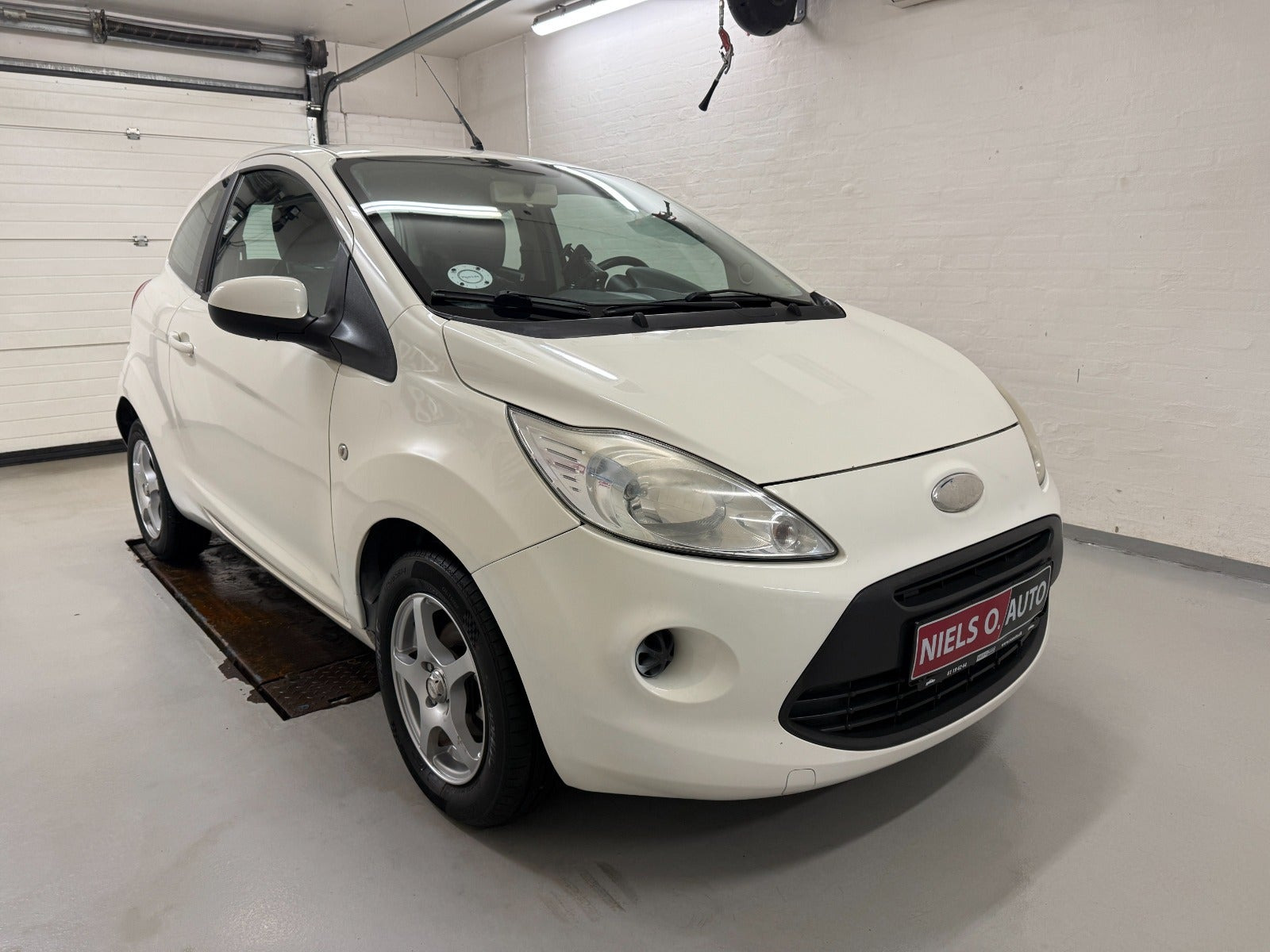 Hvid Ford Ka fra 2009