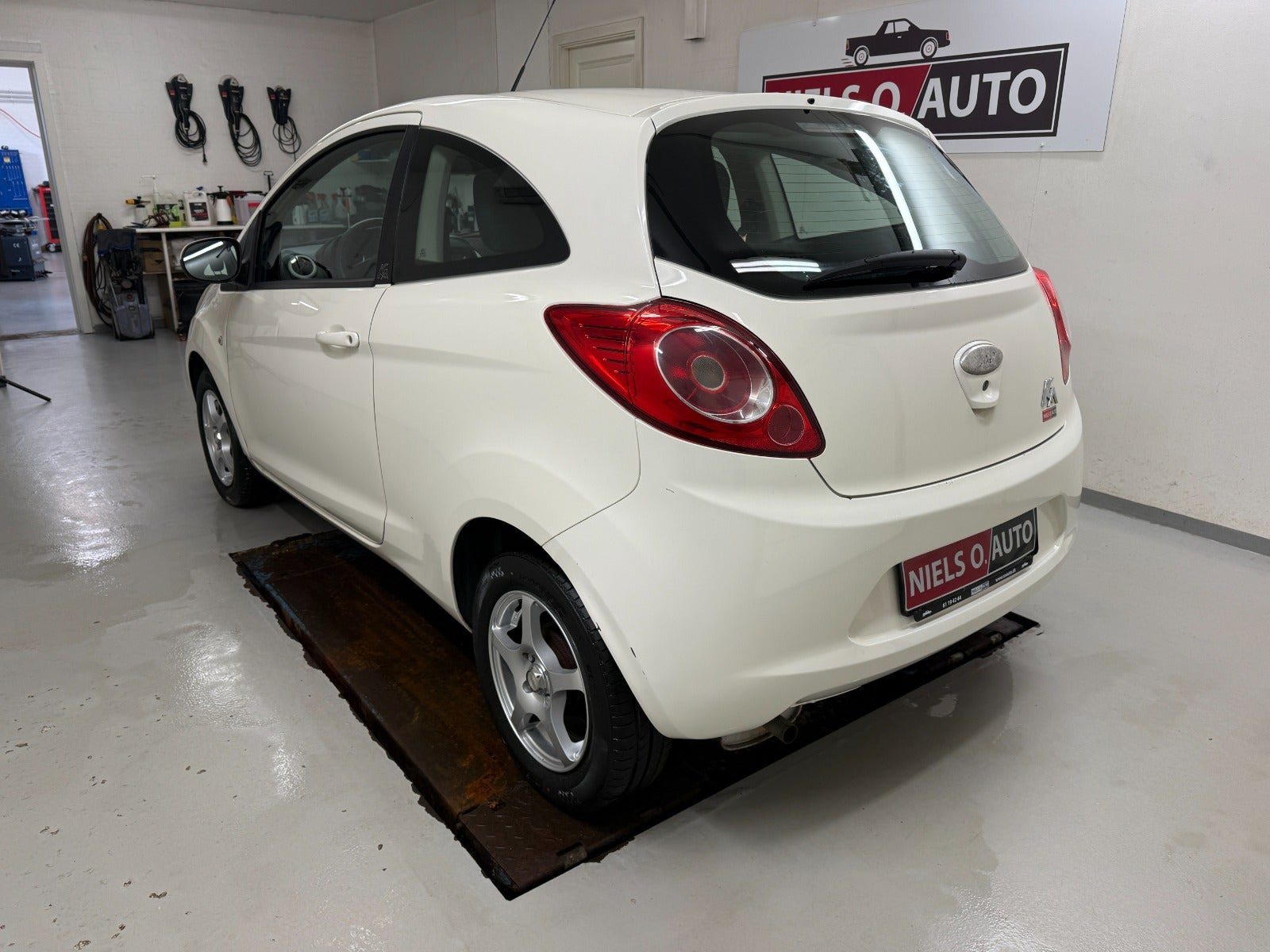 Hvid Ford Ka fra 2009
