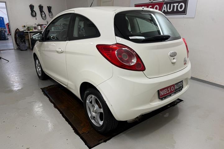 Hvid Ford Ka fra 2009
