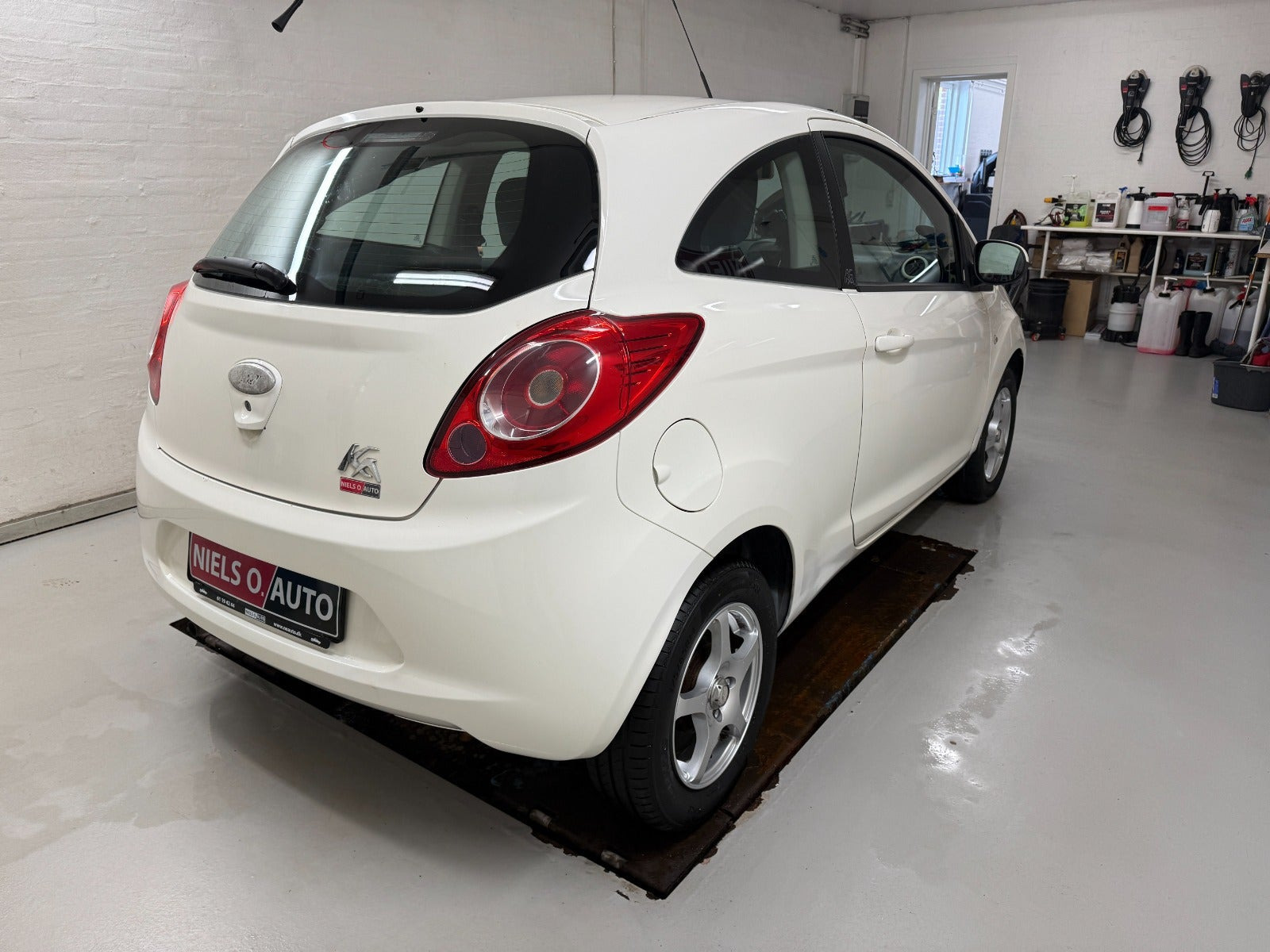 Hvid Ford Ka fra 2009