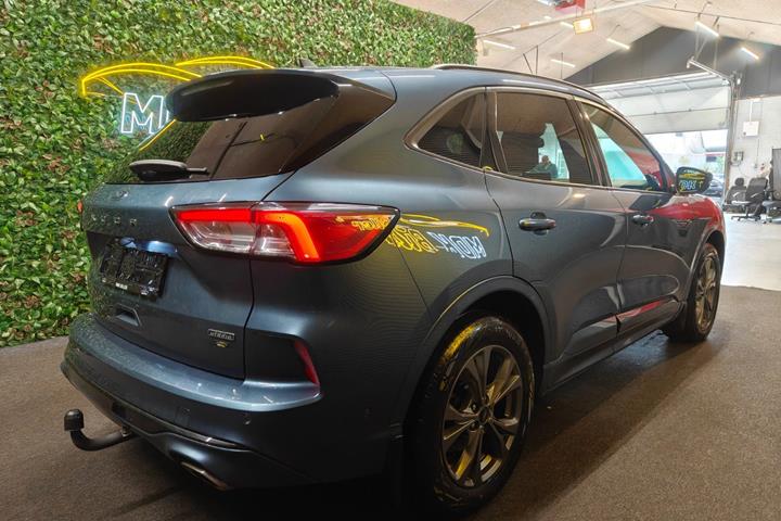 undefined Ford Kuga fra 2022