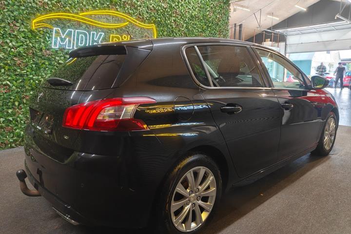 undefined Peugeot 308 fra 2017