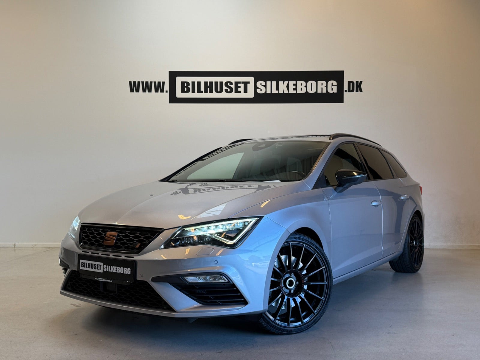 Seat Leon 2,0 TSi 300 Cupra ST DSG 4Drive