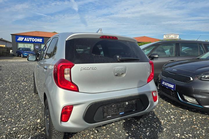 Sølv Kia Picanto fra 2022