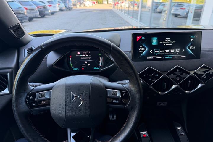 Sort DS DS 3 CrossBack fra 2022