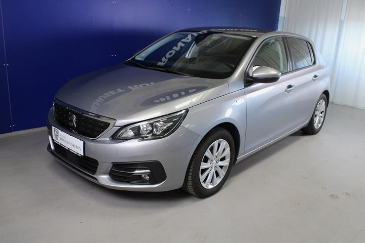 Sølv Peugeot 308 fra 2020