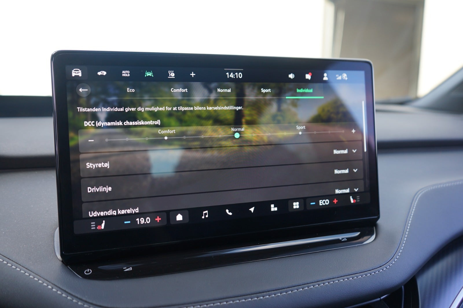 Sort Skoda Enyaq fra 2026
