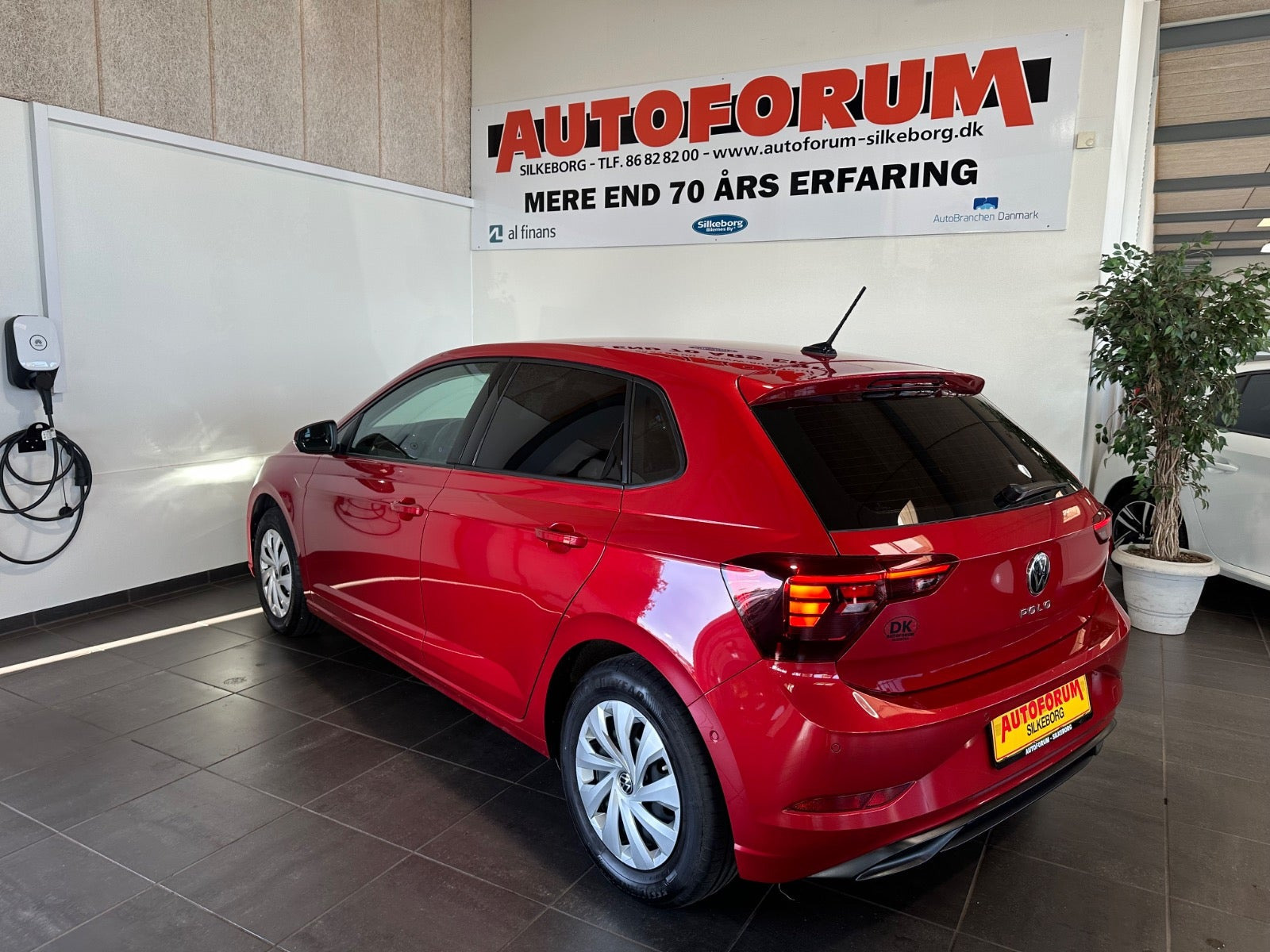 Rød VW Polo fra 2024