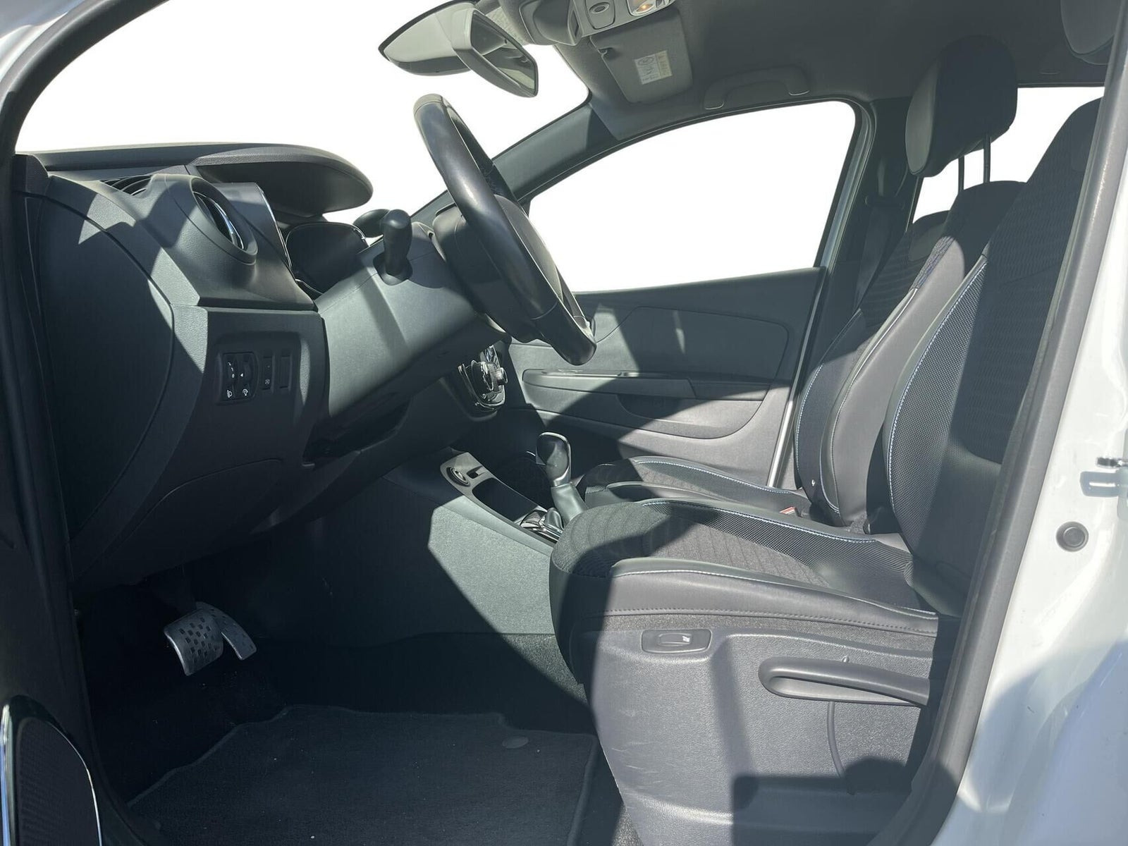 Hvid Renault Captur fra 2017