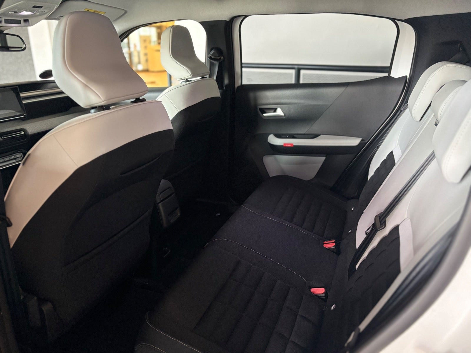 Hvid Citroën e-C3 Aircross fra 2025